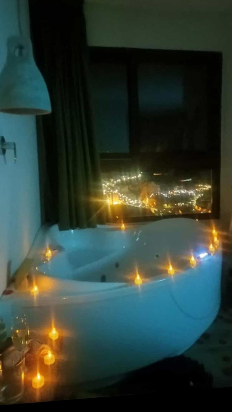 Casas Rurales Maribel - Complejo Moradas Del Cerro 1 - Suites Con Jacuzzi En Alcala Del Jucar Casas del Cerro Rom bilde